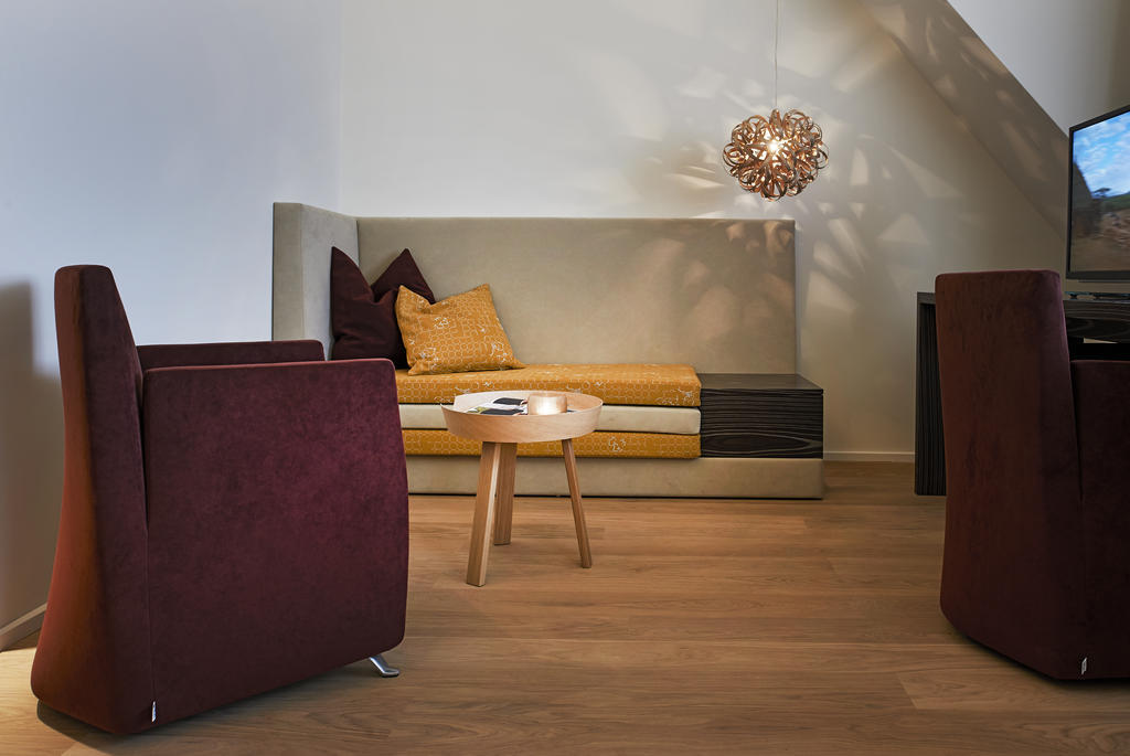 Hotel Weinhaus Henninger Kallstadt Habitación foto